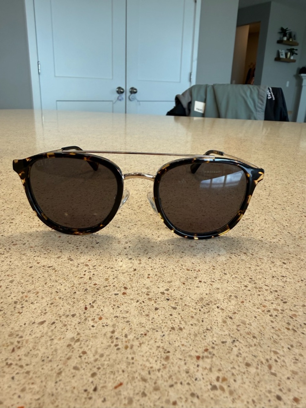 DIFF eyewear Tortoiseshell Round Sunglasses with Double Bridge - Brown Lenses